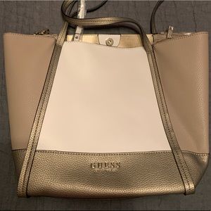NWT Guess Handbag with insert